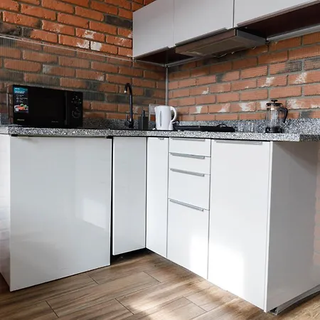 Close-central - Main Rail Station - Kosciuszki 28 Apartman *