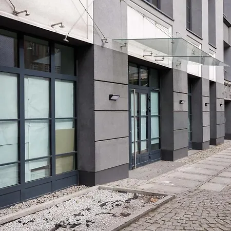 Close-central - Main Rail Station - Kosciuszki 28 *